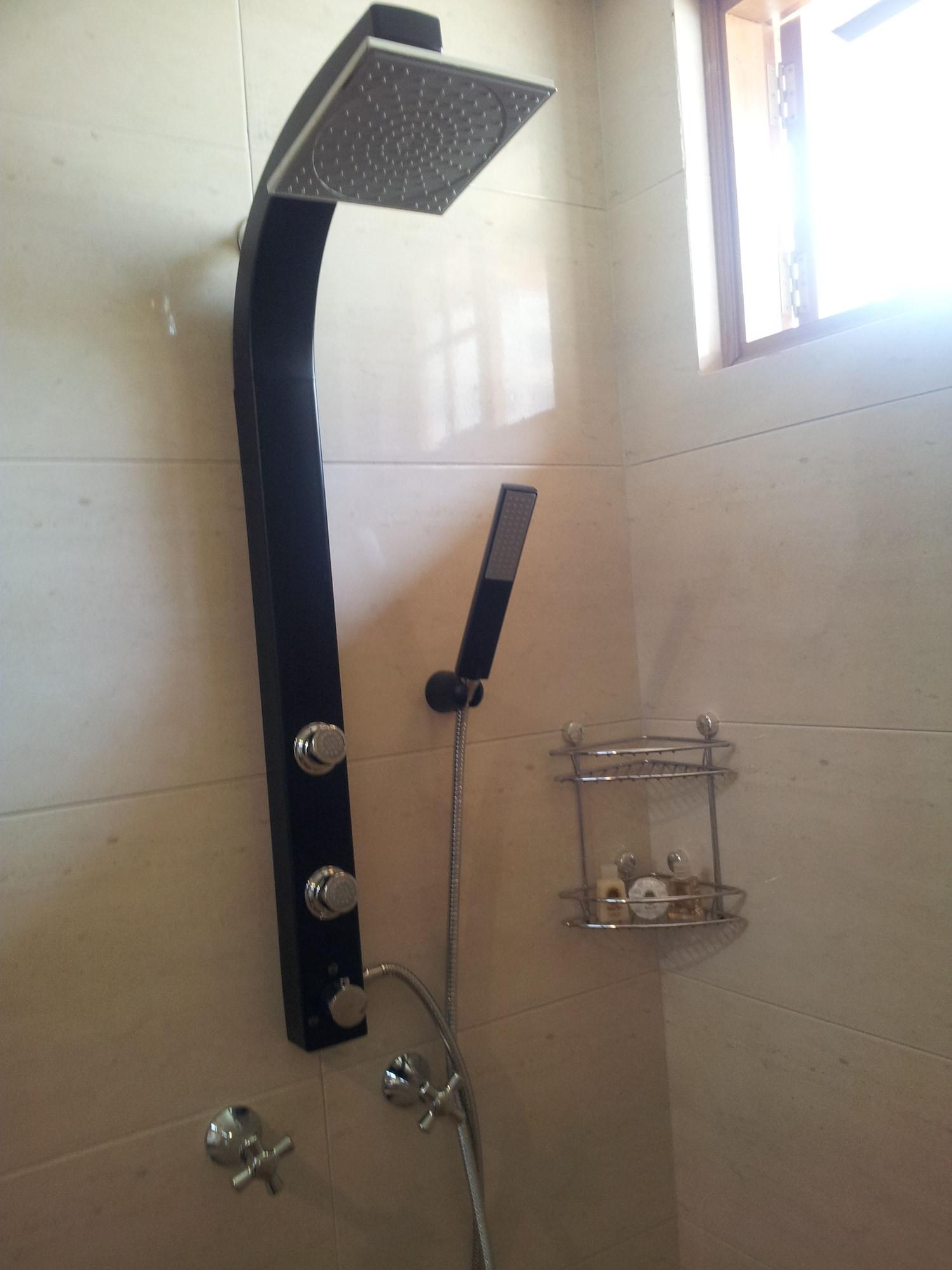 Hotel Santa Lucia Boutique Spa Bogota Exterior photo A shower