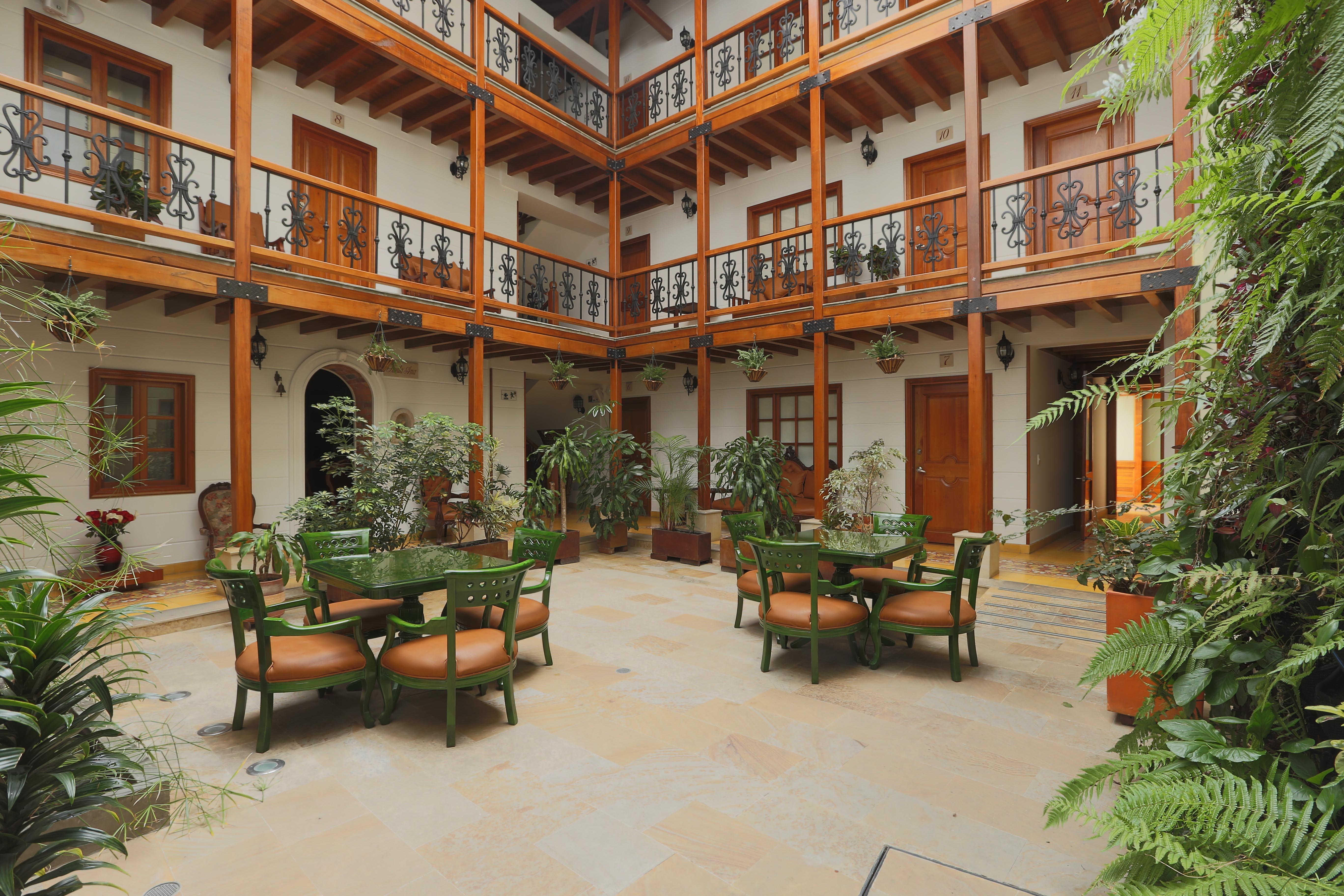Hotel Santa Lucia Boutique Spa Bogota Exterior photo Patio of the hotel