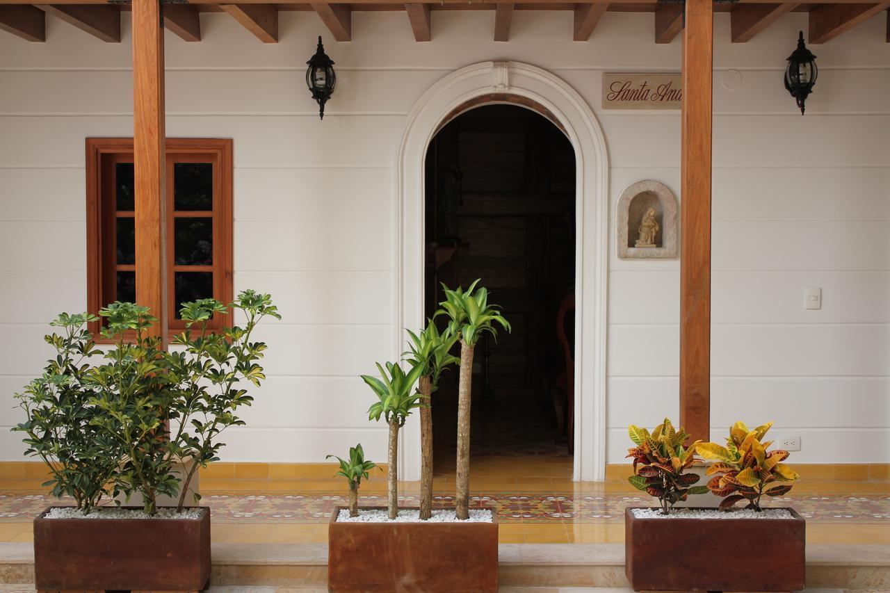 Hotel Santa Lucia Boutique Spa Bogota Exterior photo Casa de la Cultura Francesa